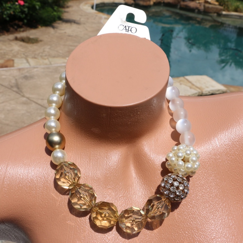 New! Chunky Boho Pearl & Bead Statement Necklace - Picture 4 of 4